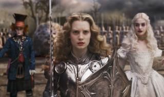 爱丽丝漫游奇境的主要结构 爱丽丝梦游仙境城堡