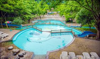 峨眉山哪家温泉有独立单间就是情侣间那种 峨眉山灵秀温泉酒店